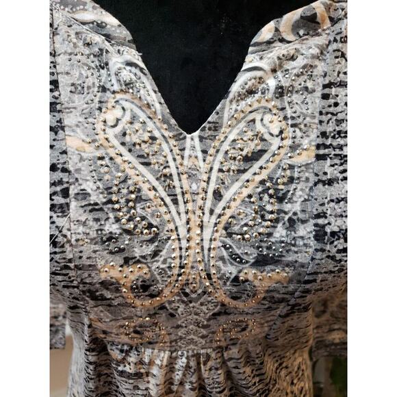 One World Gray Black Blouse SP Gray Black Embellished V Neck Stretch Boho Print - Picture 6 of 12